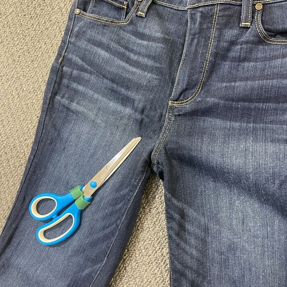 Paige Womens Jeans Size 26 Blue Hoxton Ankle Denim Flawed - Picture 2 of 16